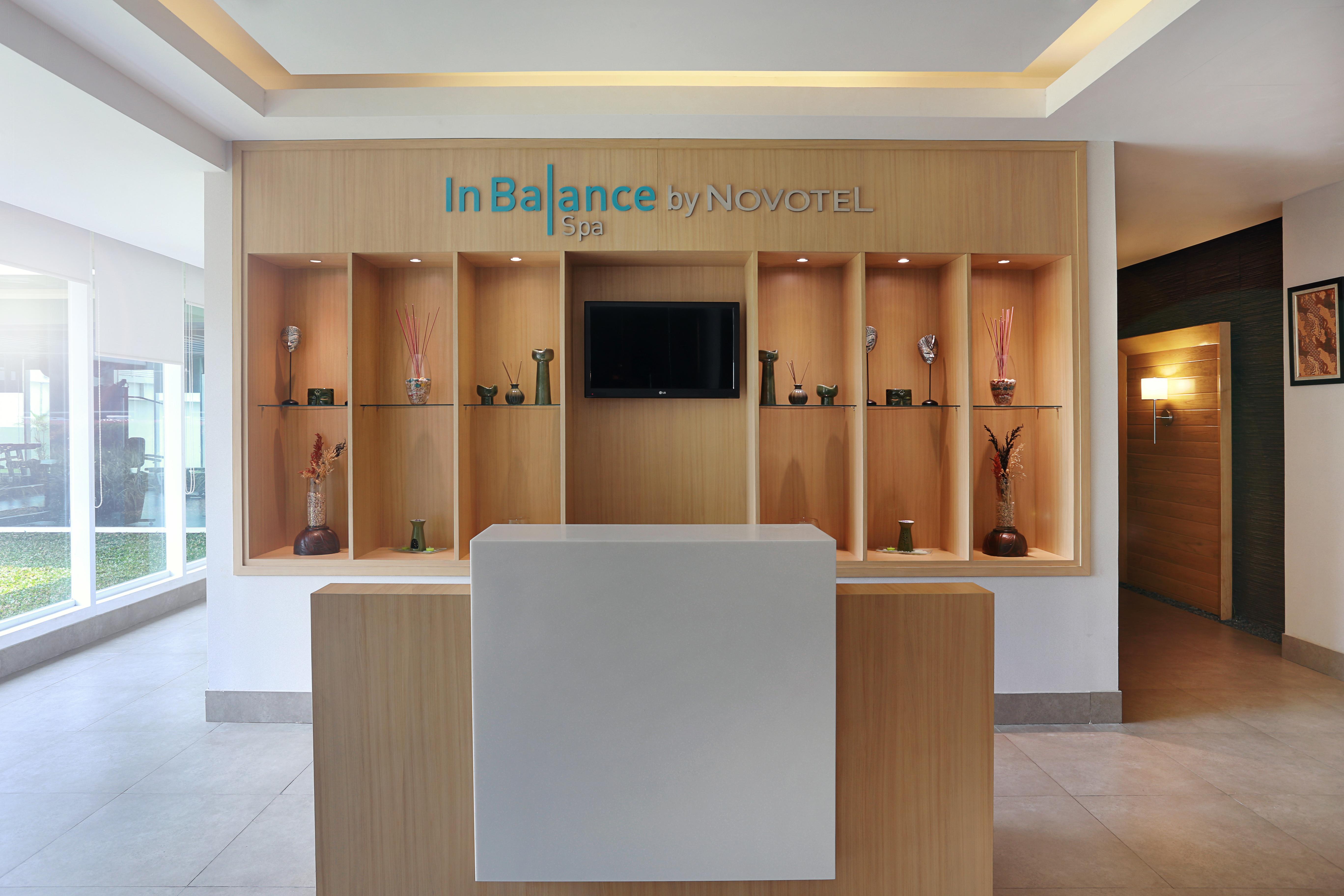 Novotel Tangerang Exterior photo