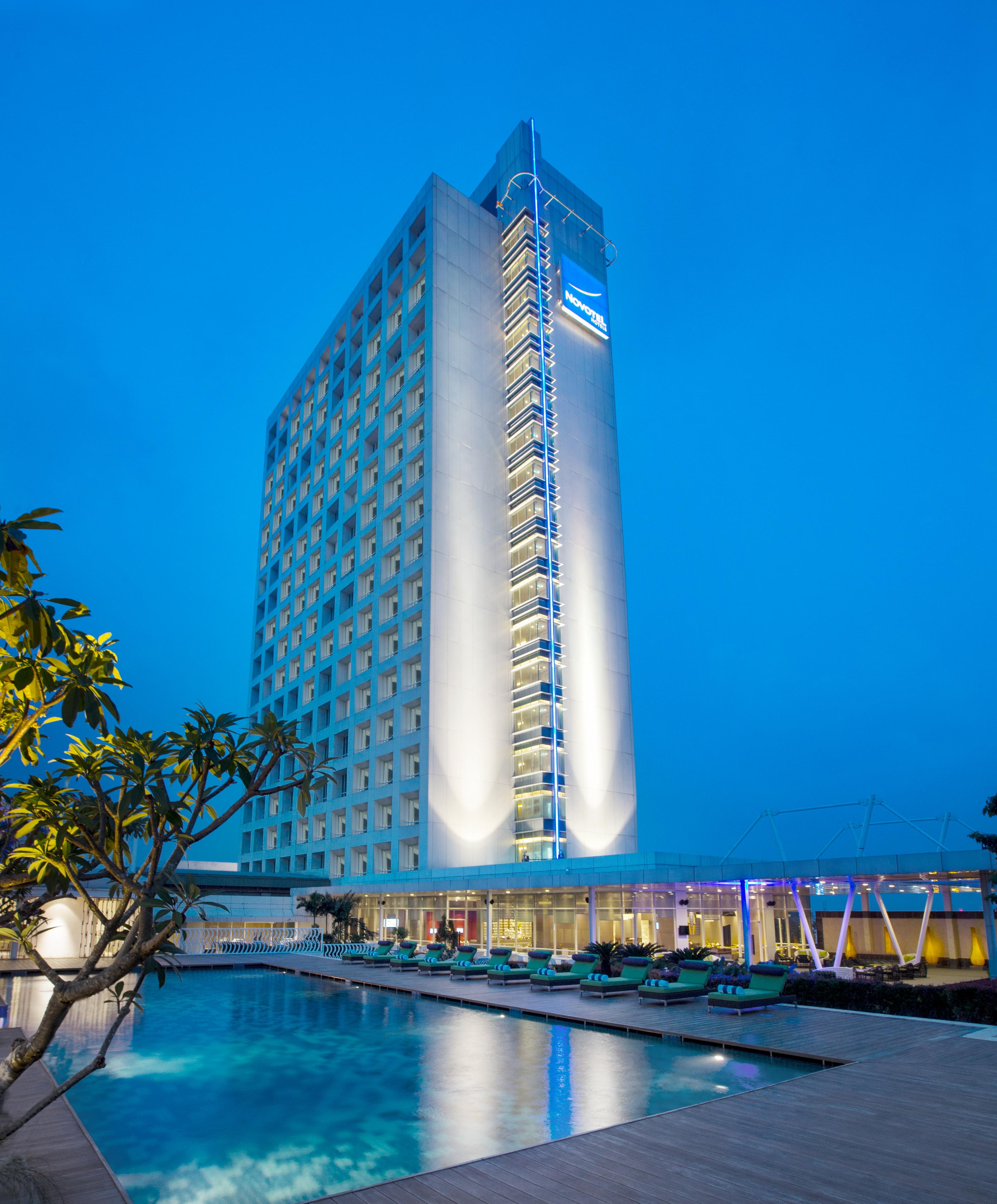 Novotel Tangerang Exterior photo